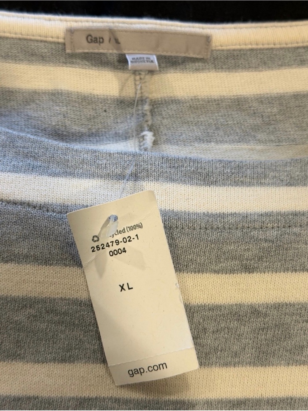 GAP Women's Striped Crewneck Sweater in Light Gray and Cream